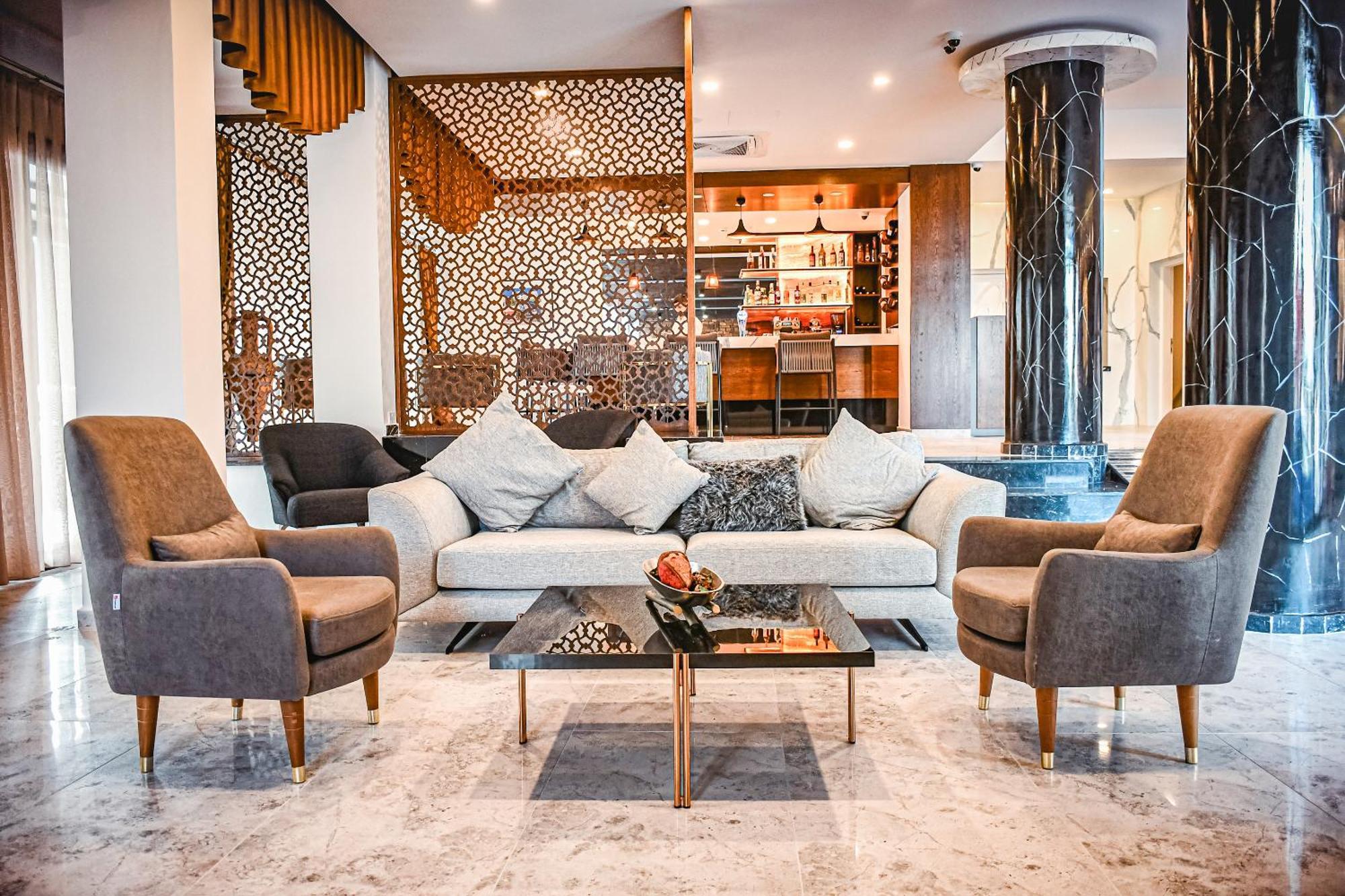 Dorana Hotel Кіренія Екстер'єр фото