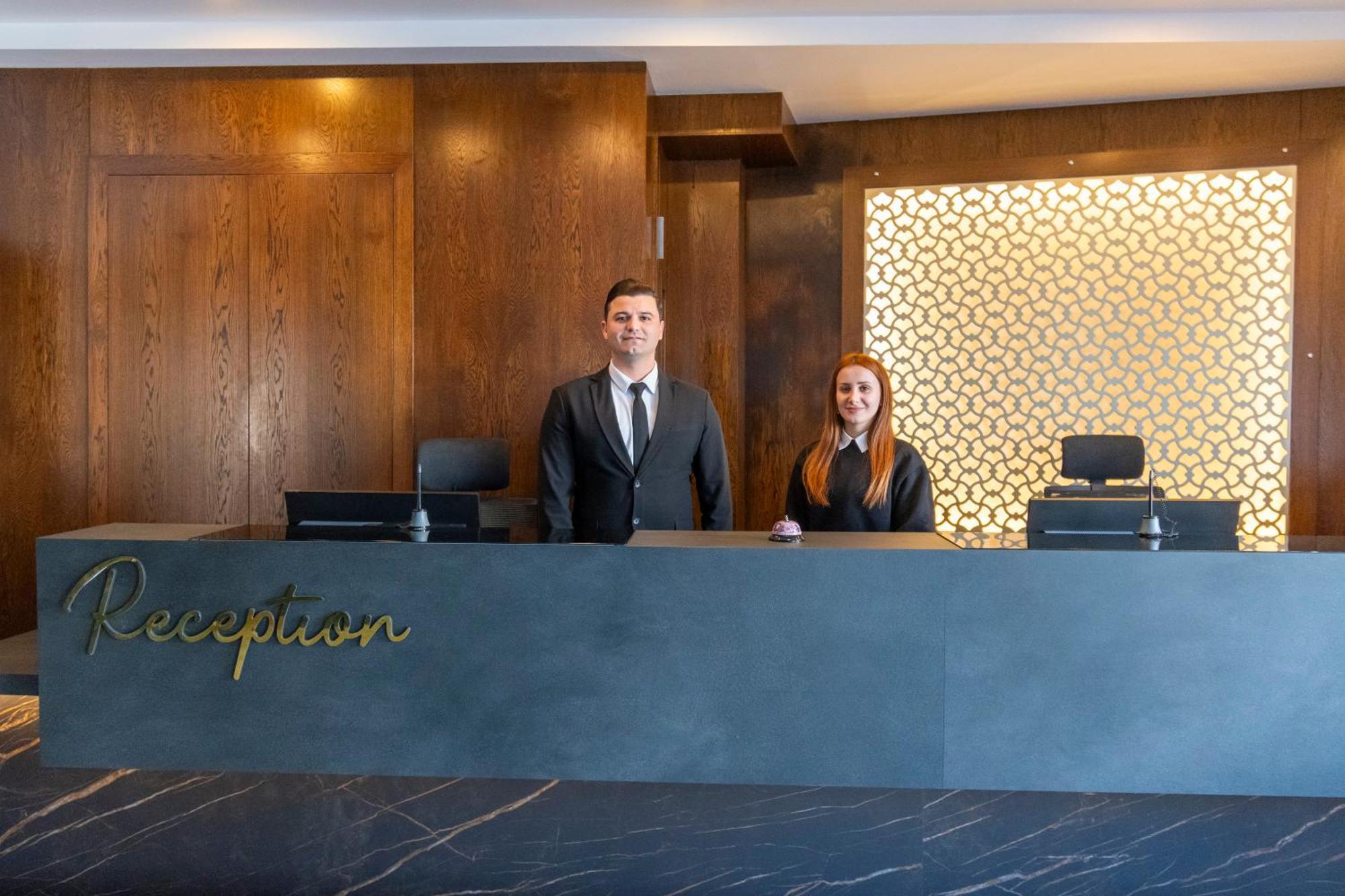 Dorana Hotel Кіренія Екстер'єр фото